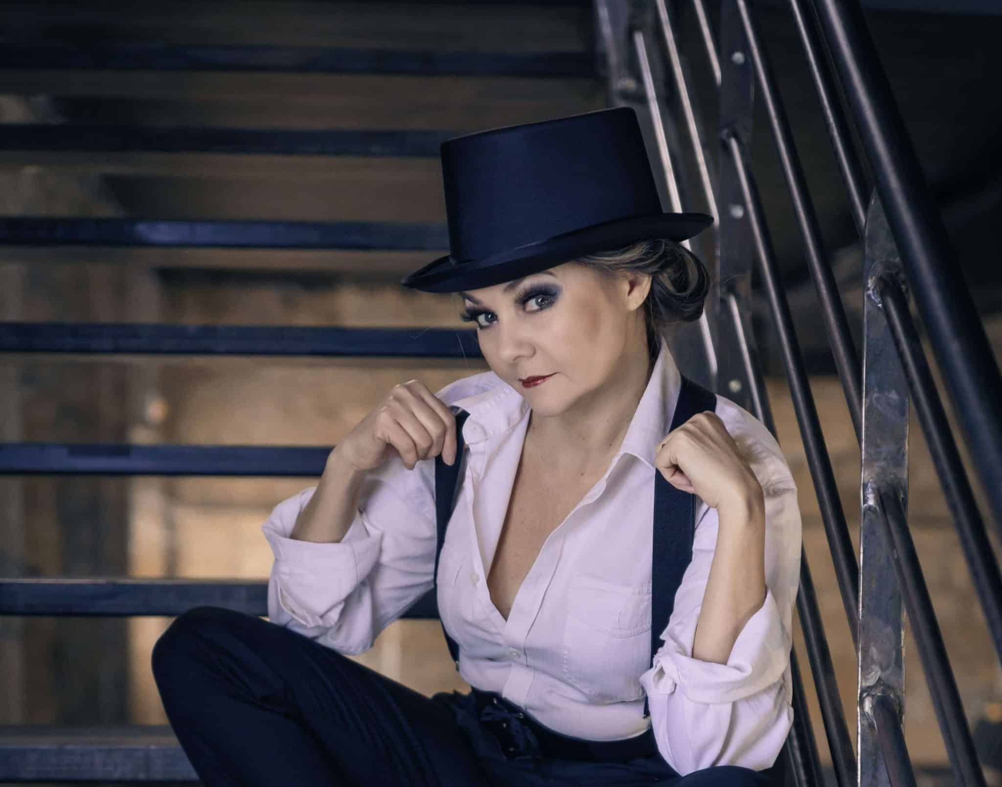 K.Ro Paillettes – Costumière/MC d&rsquo;Alcazar