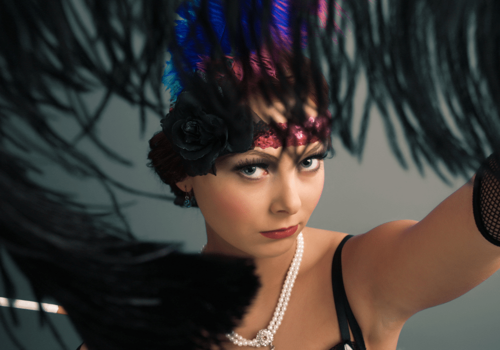 L&rsquo;histoire du cabaret : de ses origines au renouveau contemporain